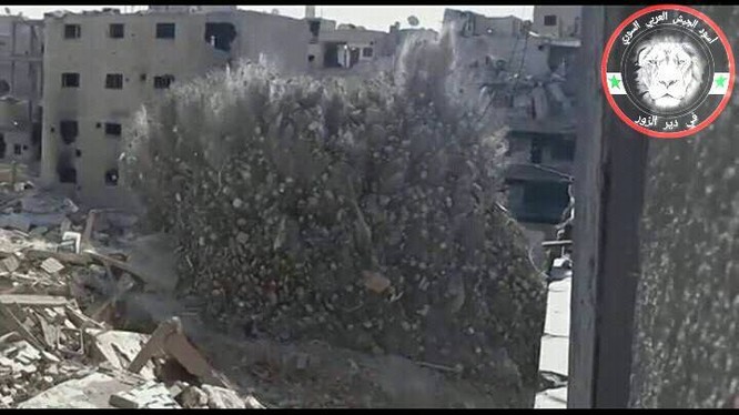 Vụ nổ hủy diệt trung tâm chỉ huy, điều hành chiến đấu của IS ở Deir Ezzor