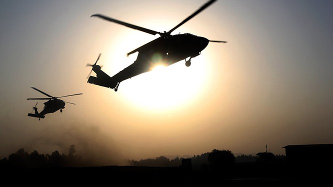 Trực thăng quân sự Mỹ trên chiến trường Syria, ảnh minh họa Masdar News