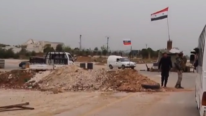 Quân đội Syria và quân cảnh Nga có mặt trong thị trấn Tal Rifa'at thuộc Afrin, Aleppo