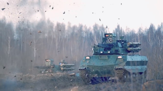 Xe thiết giáp robot Nga tham gia diễn tập bắn đạn thật. Ảnh minh họa video Bộ quốc phòng Nga