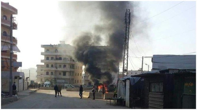 Vụ đánh bom xe trong thành phố Afrin, Aleppo. Ảnh: Masdar News.