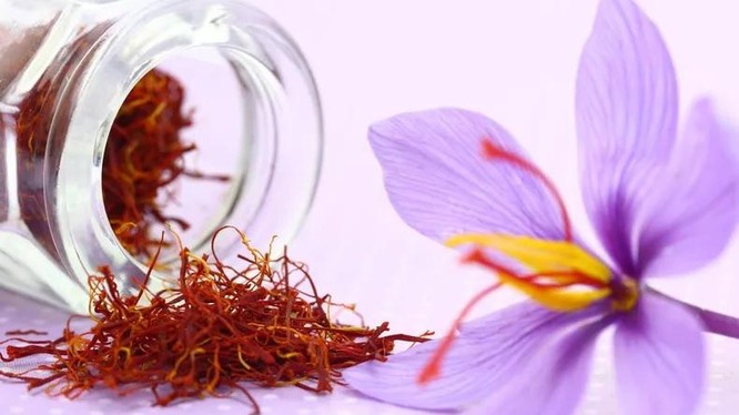 Saffron, loại gia vị chiết xuất từ ​​hoa nghệ tây có thể điều trị viêm khớp.