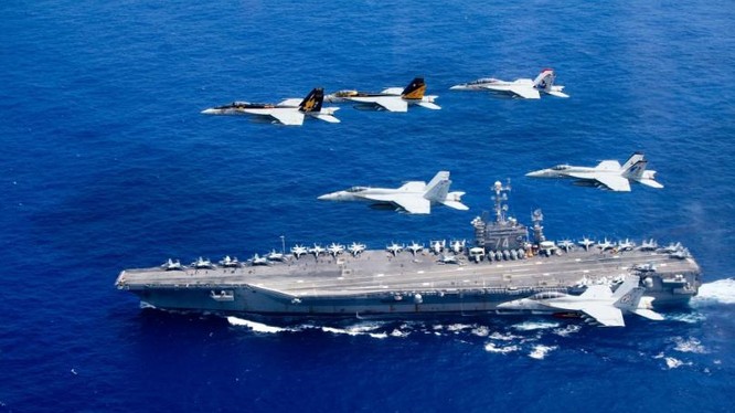 Hạm đội tàu sân bay Mỹ phô trương sức mạnh trên Biển Đông. Ảnh: Sina