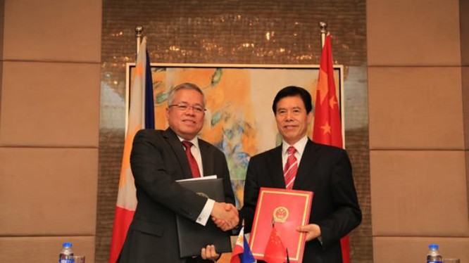 Hội nghị lần thứ 28 của Ủy ban hỗn hợp kinh tế thương mại Trung Quốc - Philippines ngày 7/3/2017. Ảnh: Sina