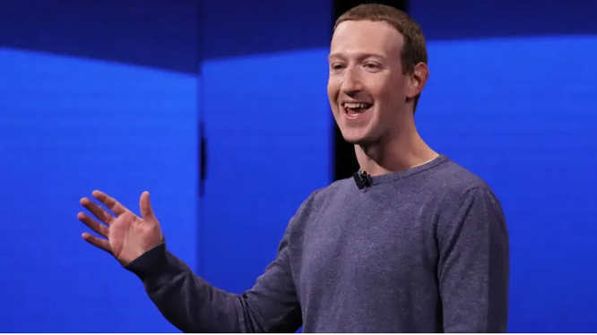 Giám đốc điều hành của Facebook Mark Zuckerberg phát biểu trong hội nghị F8 Facebook Developers (Ảnh: CNBC)