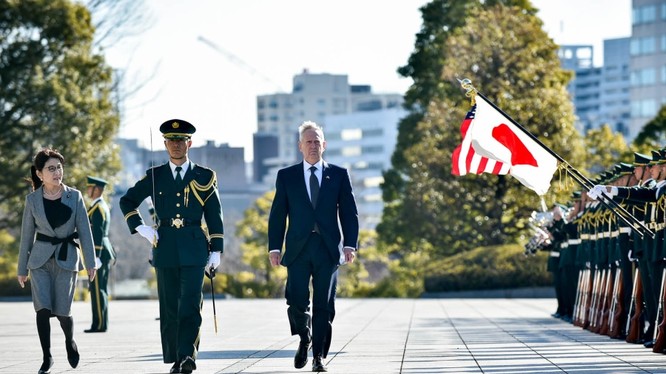Ông Mattis vừa có chuyến thăm Nhật Bản