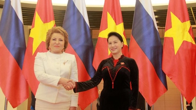  Chủ tịch Quốc hội Nguyễn Thị Kim Ngân và Chủ tịch Hội đồng Liên bang Nga Valentina Ivanovna Matviyenko