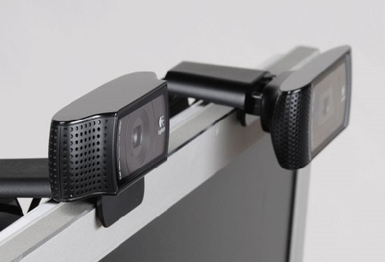 Viettel cho biết đã đầu tư hệ thống webcam tại các cửa hàng để chụp ảnh cho khách hàng đến đăng ký thông tin thuê bao.