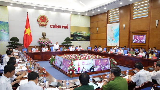 Phó Thủ tướng Trương Hòa Bình chủ trì Hội nghị về an toàn giao thông