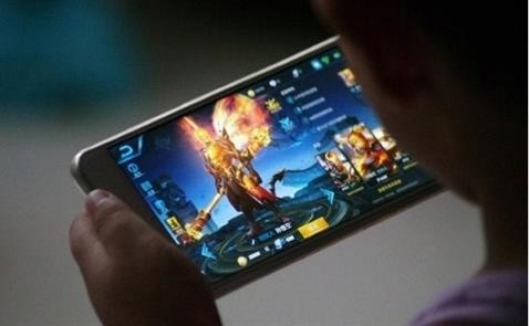 Chính phủ Trung Quốc yêu cầu các nhà phát triển game phải đưa ra biện pháp giới hạn thời gian chơi của các game thủ, nhằm bảo vệ sức khỏe. Nguồn ảnh: hwupgrade.it 