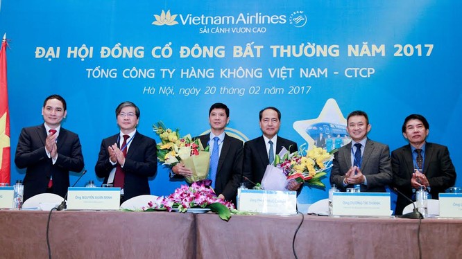ĐHĐCĐ VietNam Airline đã thông qua kế hoạch bán và thuê lại máy bay để giảm hệ số nợ/vốn chủ sở hữu