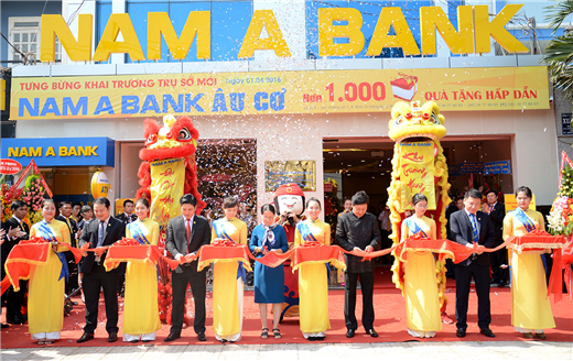 Nam A Bank sẽ tăng vốn điều lệ lên 5.000 tỷ đồng, tập trung phát triển mạng lưới trong năm 2017