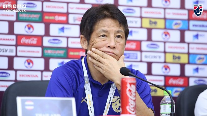 Đau đầu trước trận đấu. Ảnh Changsuek.
