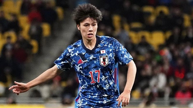 Ao Tanaka thuộc tốp 5 cầu thủ trẻ đáng xem nhất tại vòng loại thứ 3 World Cup 2022 khu vực châu Á. Ảnh CNN