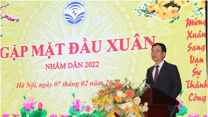 Bọ trưởng Nguyễn Mạnh Hùng phát biểu tại buổi gặp mặt đầu xuân Nhâm Dần. Ảnh Mic