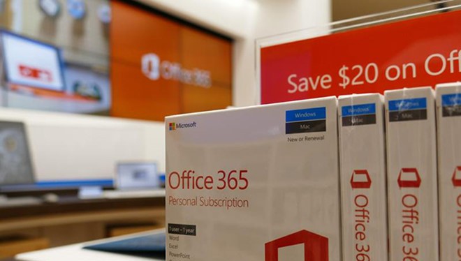 Office 365 mang đến nhiều ưu điểm hơn so với Office 2019. ẢNH: AFP
