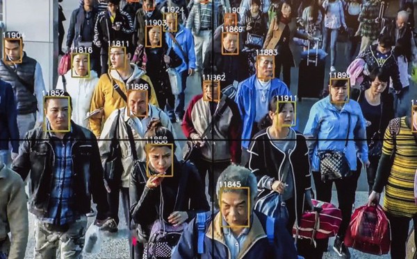 Với quy mô dân số khổng lồ, Trung Quốc đang tích cực ứng dụng các công nghệ mới nhất trong việc quản lý xã hội, một trong số đó là ứng dụng trí tuệ nhân tạo (AI) nhằm tìm ra quan chức tham nhũng. 