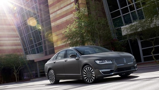 Xe Ford đang lỗi đai an toàn