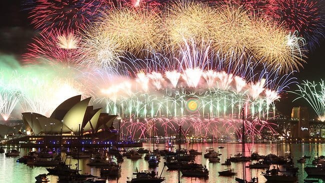 Pháo hoa rực sáng cầu cảng Sydney