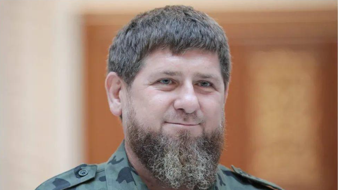 Hãng tin TASS đưa tin về tuyên bố của ông Ramzan Kadyrov (Ảnh: Sina).