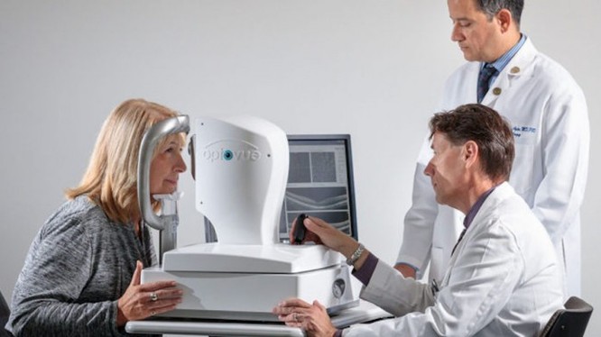 Chỉ cần xét nghiệm mắt là chẩn đoán được bệnh Alzheimer (Ảnh Đại học Washington)