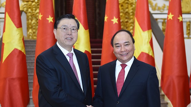 Thủ tướng Chính phủ Nguyễn Xuân Phúc đã có cuộc hội kiến với Ủy viên Thường vụ Bộ Chính trị, Ủy viên trưởng Ủy ban Thường vụ Đại hội đại biểu nhân dân toàn quốc (Nhân đại) Trung Quốc Trương Đức Giang .