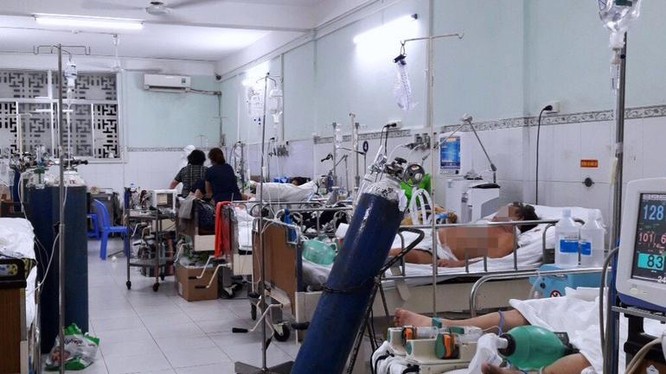 Bệnh nhân Covid-19 điều trị tại BV Nguyễn Tri Phương, TPHCM. Ảnh: Dân trí