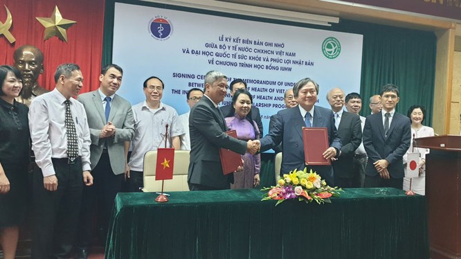 Lễ ký kết giữa Bộ Y tế Việt Nam và Trường Đại học quốc tế Sức khỏe và Phúc lợi Nhật Bản.