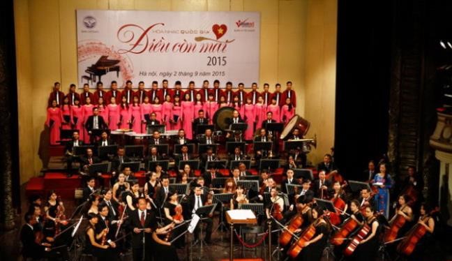Buổi hòa nhạc "Điều còn mãi năm 2015"