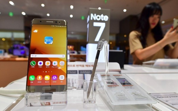 Thiết kế nghiêng nhiều về thẩm mỹ đã vô tình tạo ra sự cố không thể kiểm soát được của mẫu sản phẩm Galaxy Note 7 nói riêng và thương hiệu Samsung nói chung.