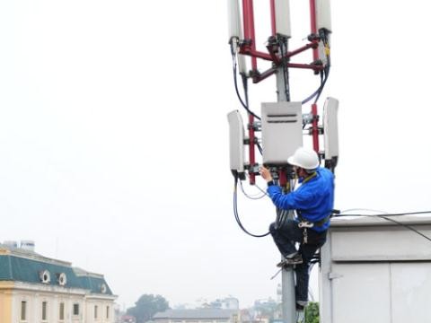 Đến cuối năm ngoái, 100% doanh nghiệp viễn thông trên địa bàn Hà Nội đã cung cấp dịch vụ thông tin di động 4G. Ảnh: MobiFone.