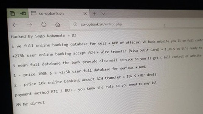 Thông điệp rao bán dữ liệu người dùng mà kẻ tấn công để lại trên website Ngân hàng Hợp tác xã Việt Nam tối 13/10/2018 (Nguồn ảnh: Zing.vn).