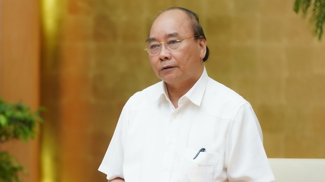 Thủ tướng Nguyễn Xuân Phúc đề nghị xác lập tình trạng bình thường mới trong cuộc sống và các hoạt động kinh tế - xã hội. Ảnh: VGP