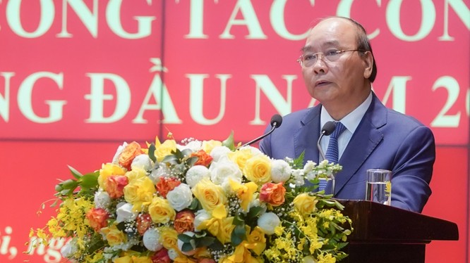 Thủ tướng Nguyễn Xuân Phúc phát biểu tại Hội nghị sơ kết công tác Công an 6 tháng đầu năm 2020. Ảnh: VGP.