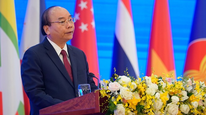 Thủ tướng Nguyễn Xuân Phúc tại Hội nghị Cấp cao ASEAN 37