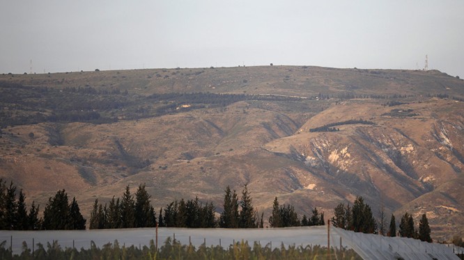 Khu vực núi non gần Cao nguyên Golan, nơi xảy ra vụ việc (Ảnh: Sputnik)