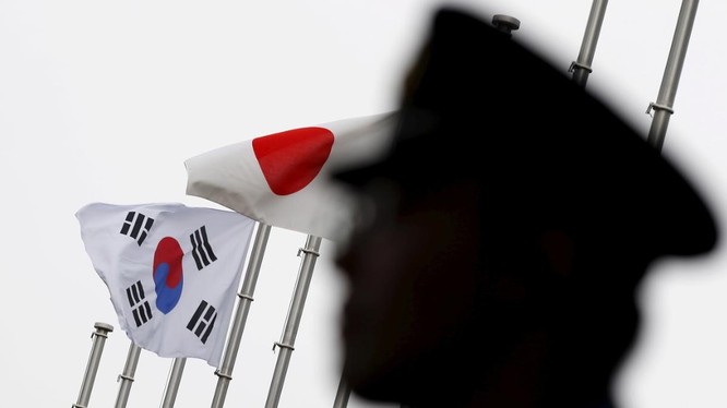 Quan hệ Nhật - Hàn đang trong giai đoạn căng thẳng do nhiều vấn đề tranh chấp nhạy cảm (Ảnh: Reuters)