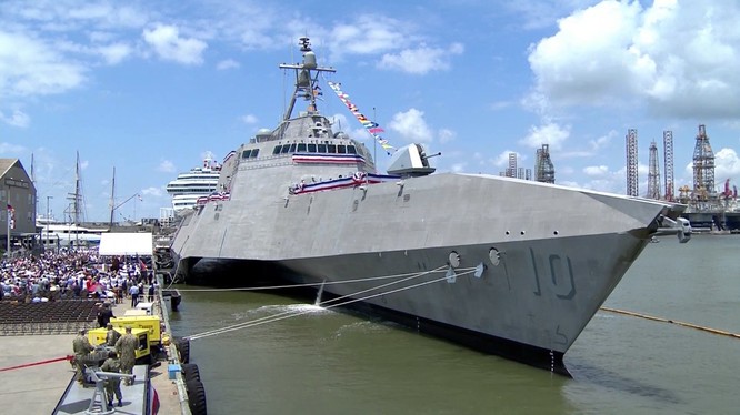 Chiến hạm USS Gabrielle Giffords là chiến hạm tấn công ven biển mới nhất của hải quân Mỹ (Ảnh: Getty)