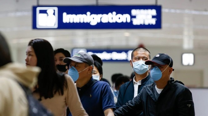 Người dân đến từ Quảng Châu, Trung Quốc tại sân bay quốc tế Ninoy Aquino ở thủ đô Manila, Philippines (Ảnh: SCMP)