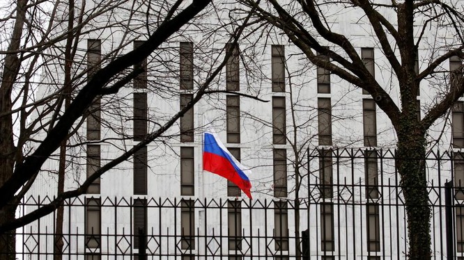 Đại sứ quán Nga tại Washington, Mỹ (Ảnh: Reuters)