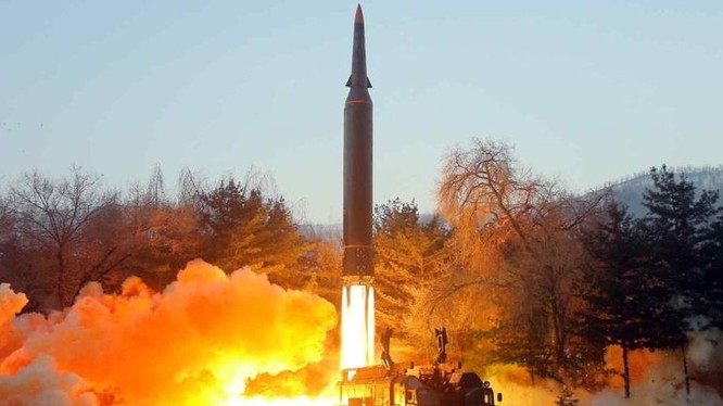 Triều Tiên tuyên bố họ đã phóng thử tên lửa siêu vượt âm (Ảnh: KCNA).