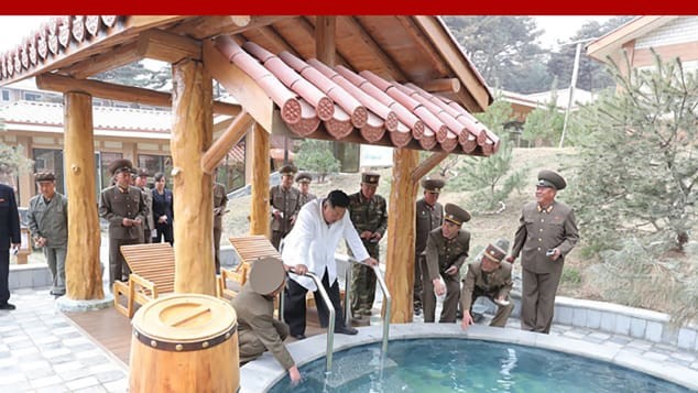 Chủ tịch Triều Tiên Kim Jong Un tới thăm khu nghỉ dưỡng suối nước nóng