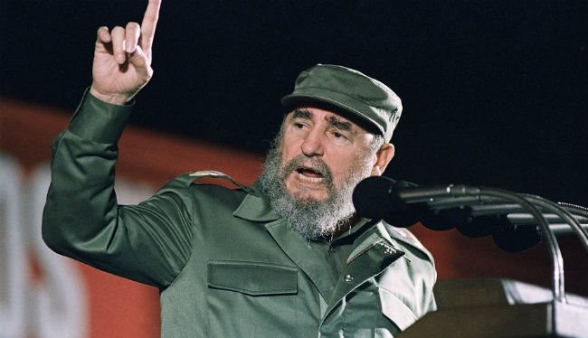 Fidel: “Dân tộc Việt Nam là tấm gương phi thường nhất về chủ nghĩa anh hùng”.