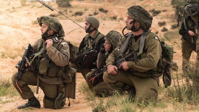 Quân đội Israel trên cao nguyên Golan.