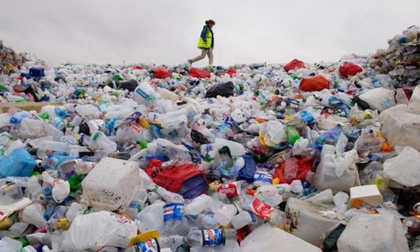 Rác thải nhựa đang là vấn nạn toàn cầu trong đó có Việt Nam.