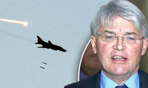 Cựu Bộ trưởng nội các Anh Andrew Mitchell muốn bắn hạ máy bay Nga ở Syria
