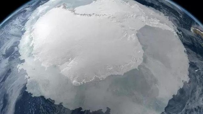 Có bí mật khủng khiếp đang ẩn dưới lớp băng dày ở Nam Cực?