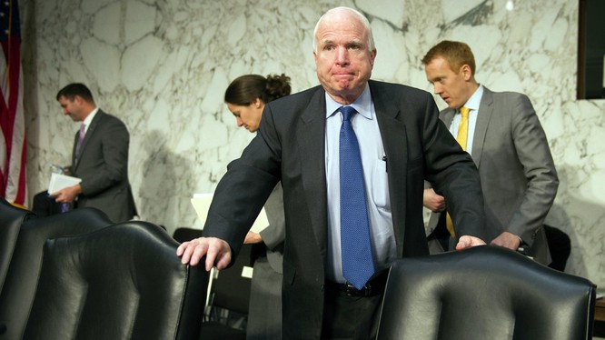 Ông Trump đổ lỗi cho những người như Thượng nghị sỹ Johc McCain