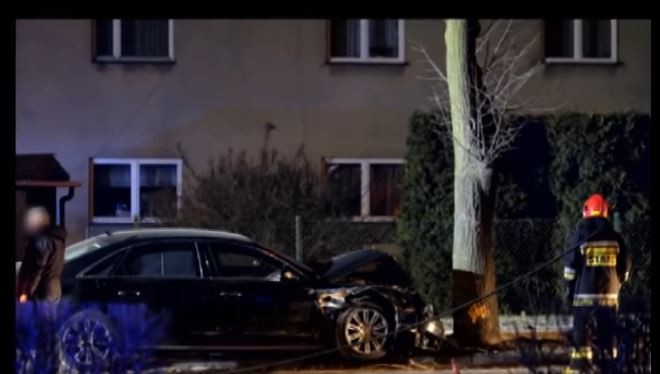 Thủ tướng Ba Lan vẫn tiếp tục nhiệm vụ sau tai nạn xe hơi