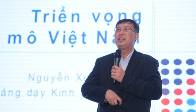 Ông Nguyễn Xuân Thành phát biểu tại tọa đàm tối
